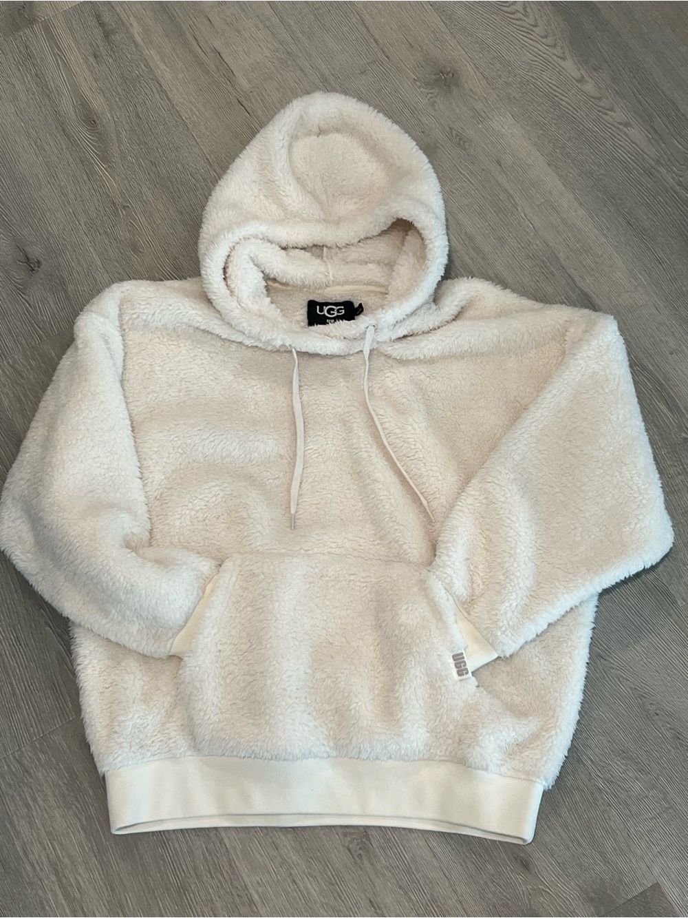 Label on fluffy UGG item